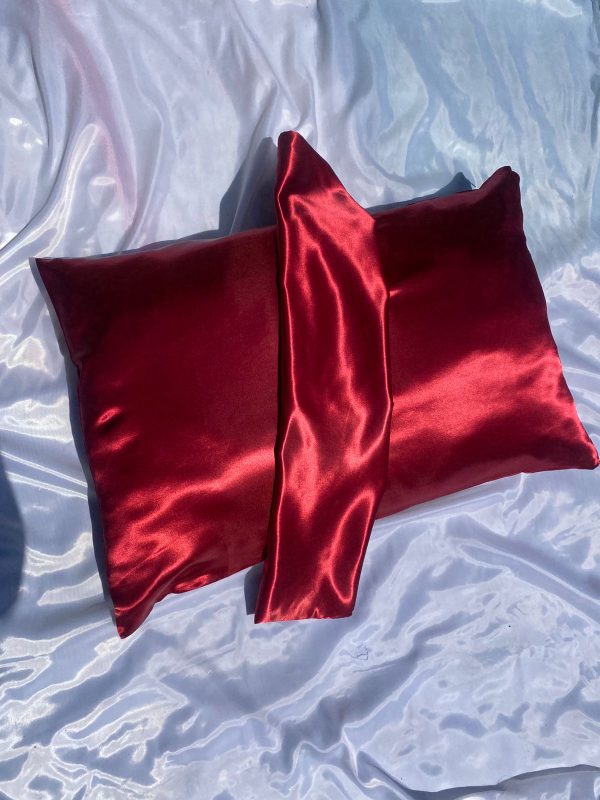 Maroon Pillowcase